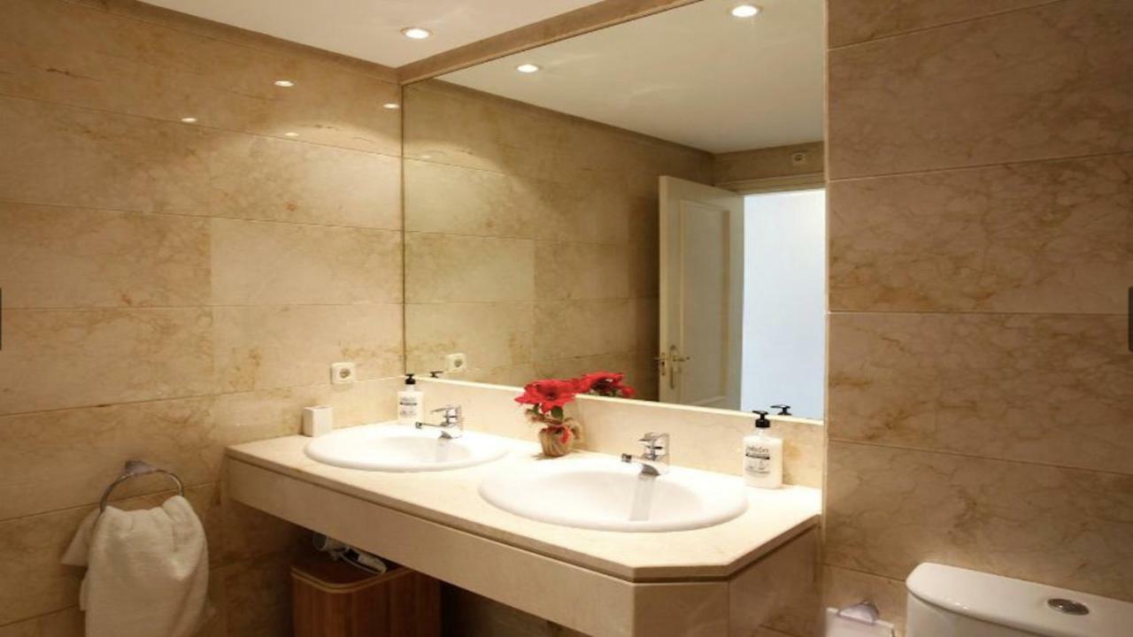Center Puerto Banus -3 Bedrooms Marbella Luaran gambar