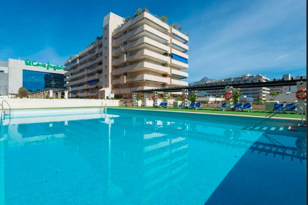 Center Puerto Banus -3 Bedrooms Marbella Luaran gambar
